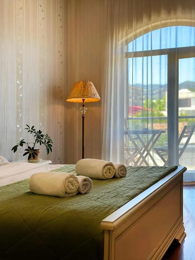 Апартаменты - Granada - Boutique Hotel - Tbilisi - Грузия